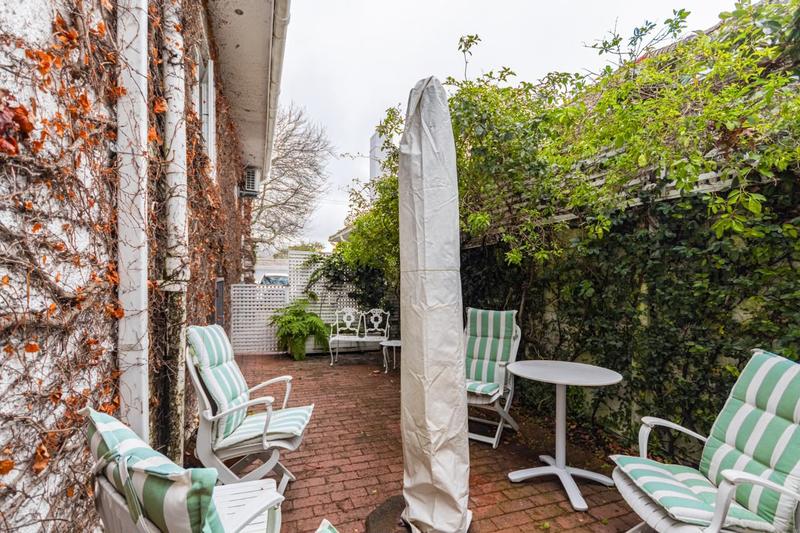 To Let 1 Bedroom Property for Rent in Claremont Upper Western Cape